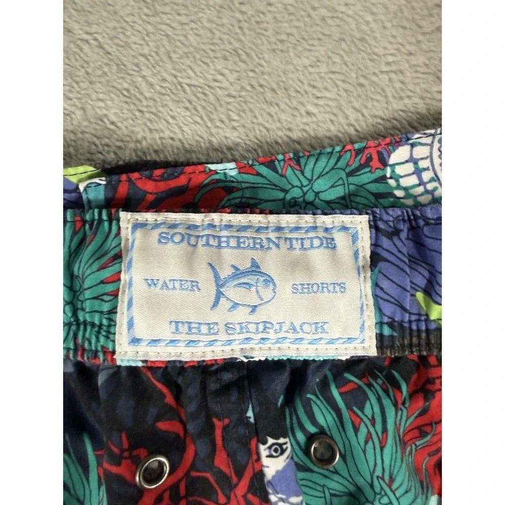 Southern Tide Water Shorts Mens Medium Colorful Skipjack Sea Turtle Swim Trunks